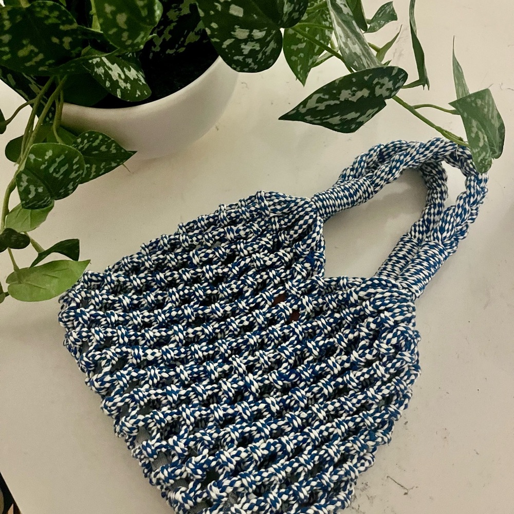 NWT | J. Crew Small Cadiz hand-knotted rope tote in blue & white